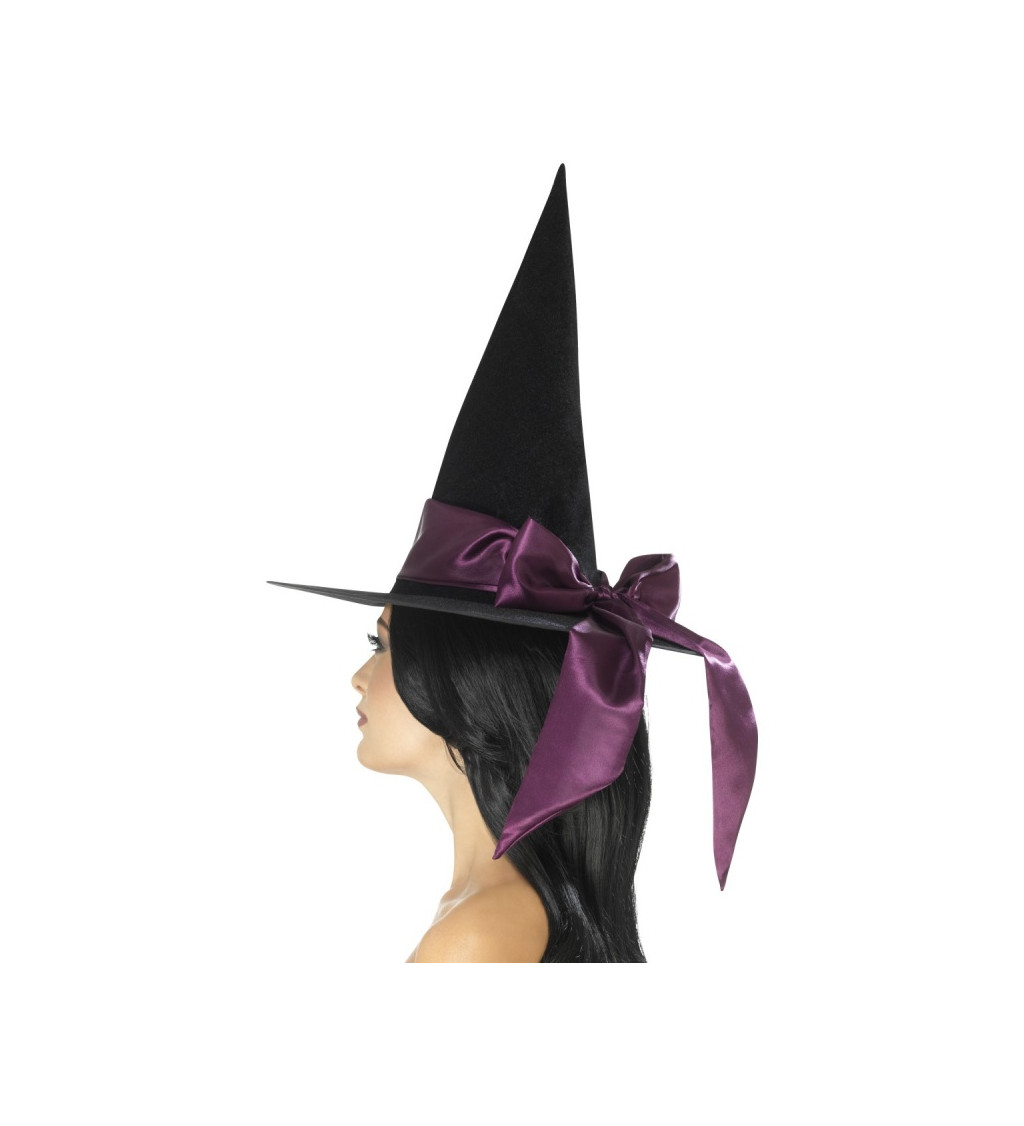 Čarodějnický černý klobouk s fialovou mašlí
