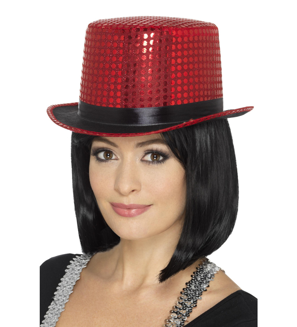 Červený flitrovaný klobouček