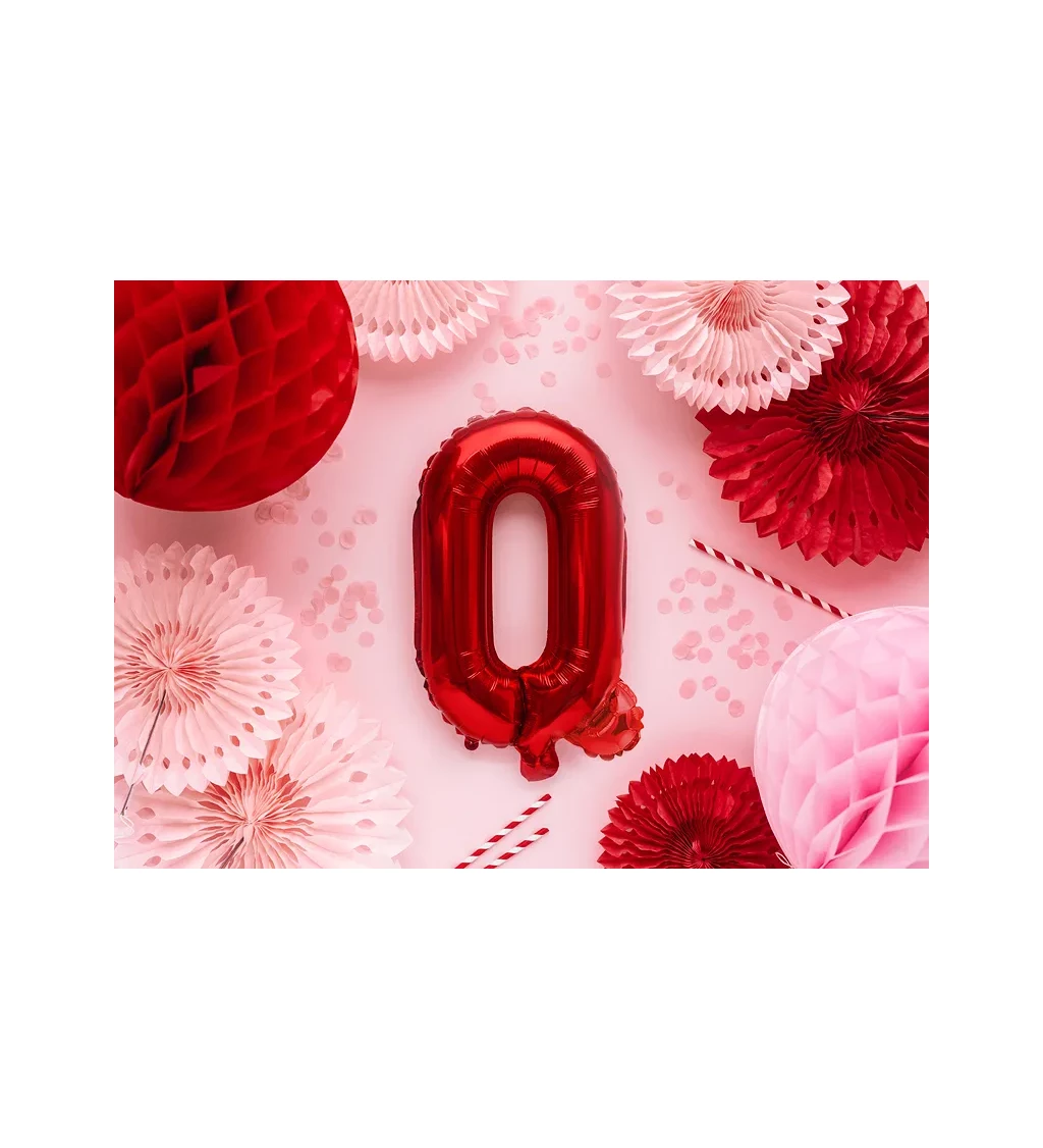 Fóliové červené písmeno Q