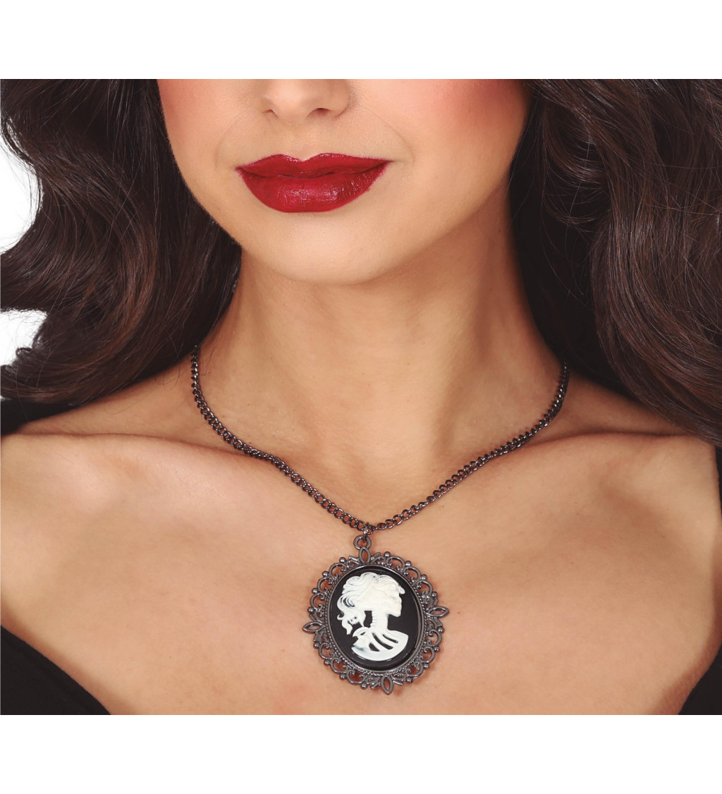 Medailon náhrdelník s bustou