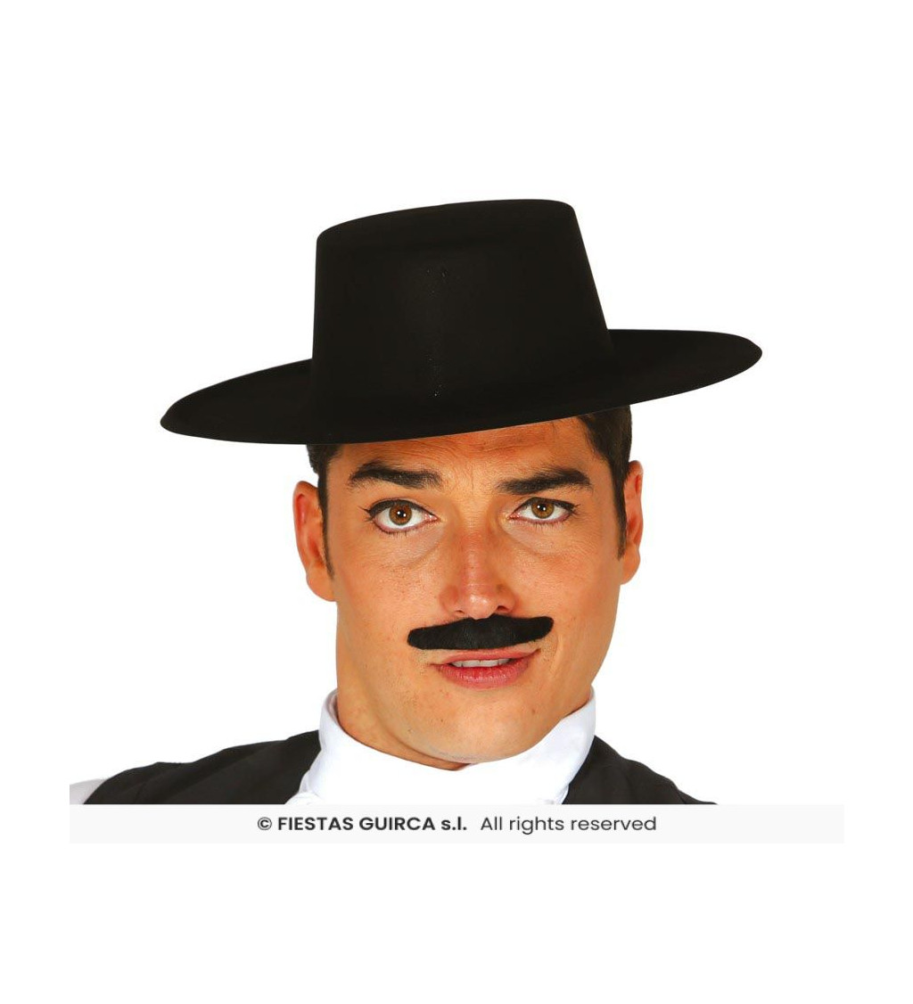Černý flamencový klobouk s flocem