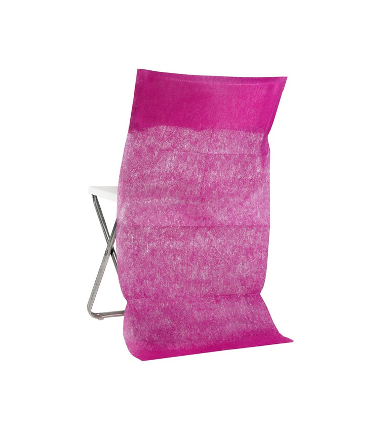 Růžový přehoz na židli