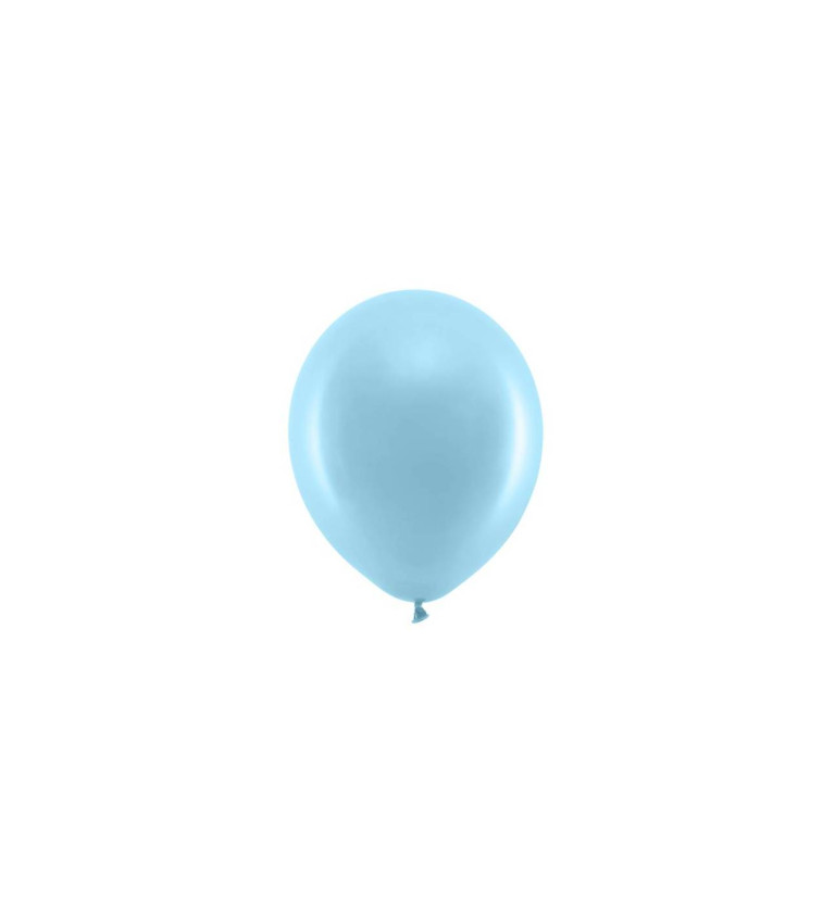 Světle modré balony
